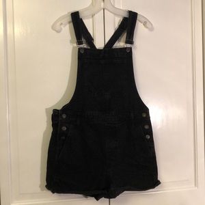 Madewell black jean shorts overalls